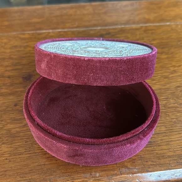 Godinger Jewelry Box Vintage Red Velvet Silver Plated Trinket Box 🎁 - Picture 2 of 4